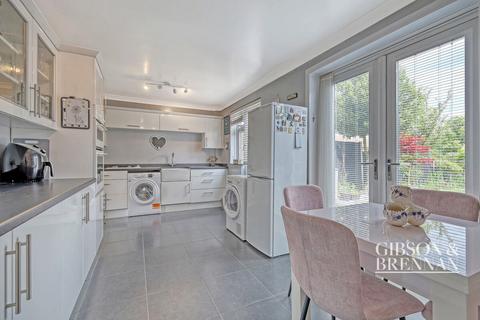 30 Grimston Road, Basildon, SS14 3NH