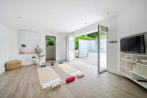 4 bedroom semi-detached house for sale, The Birches, London, N21