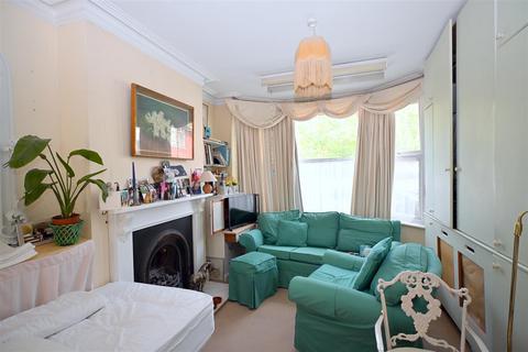 4 bedroom terraced house for sale, Willowfield Square, Eastbourne