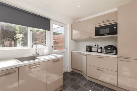 16 Springfield Lea, South Queensferry, EH30 9XD