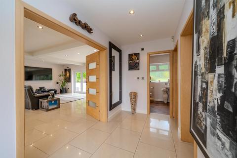 8 Achilles Close, Hemel Hempstead, HP2 5QA