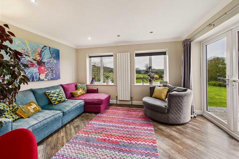 undefined, Valley Drive, Kirk Ella