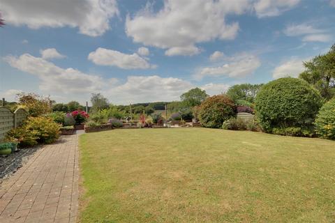 undefined, Valley Drive, Kirk Ella
