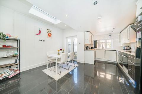 4 bedroom house for sale, Graveney Road, London SW17