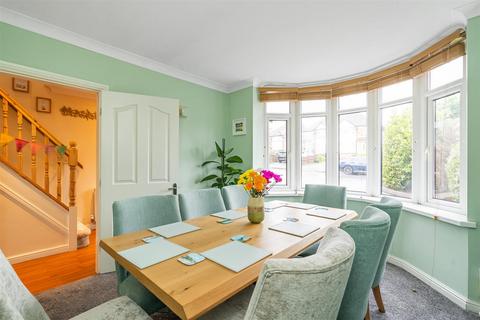 31 Butler Road, Solihull, B92 7QL
