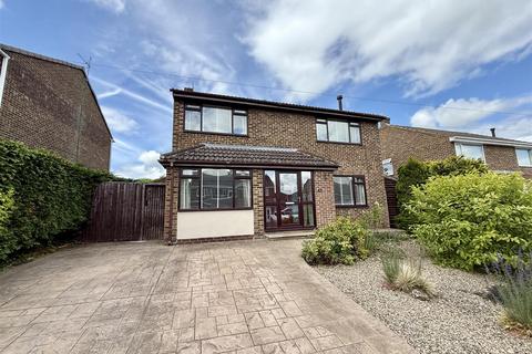 4 bedroom detached house for sale, Balmer Hill, Gainford, Darlington