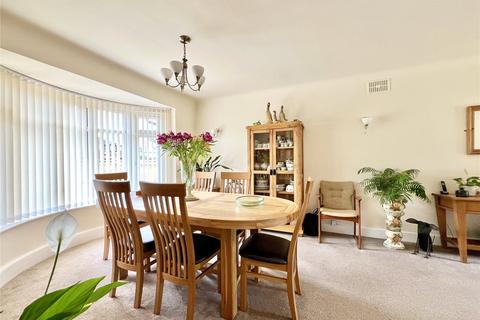 3 bedroom detached house for sale, Avenue Road, Christchurch BH23