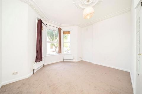 2 bedroom flat to rent, Jerningham Road, London SE14