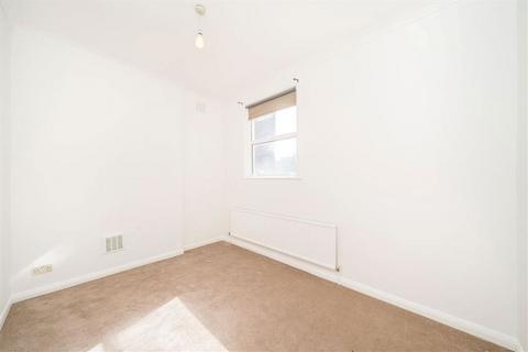 2 bedroom flat to rent, Jerningham Road, London SE14