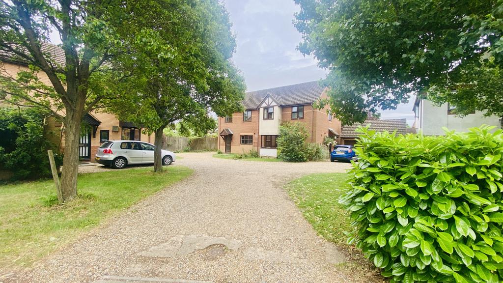 4 Bedroom House, Hopkins Close, CB4