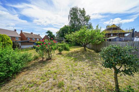 3 bedroom semi-detached house for sale, Garden Hedge, Leighton Buzzard