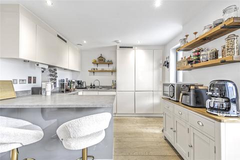 2 bedroom flat for sale, Bicycle Mews, London, SW4