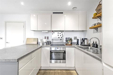 2 bedroom flat for sale, Bicycle Mews, London, SW4