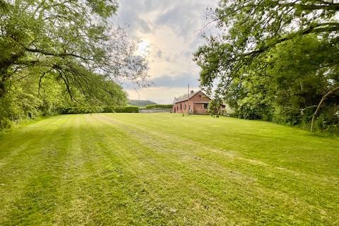 undefined, Llangybi, Usk NP15