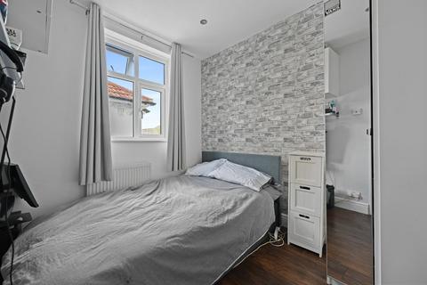 59 Stanhope Park Road, Greenford, UB6 9LU