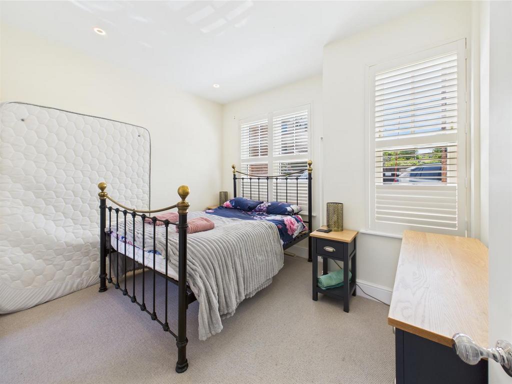 CAM04116 G0-PR0180-STILL002.jpg