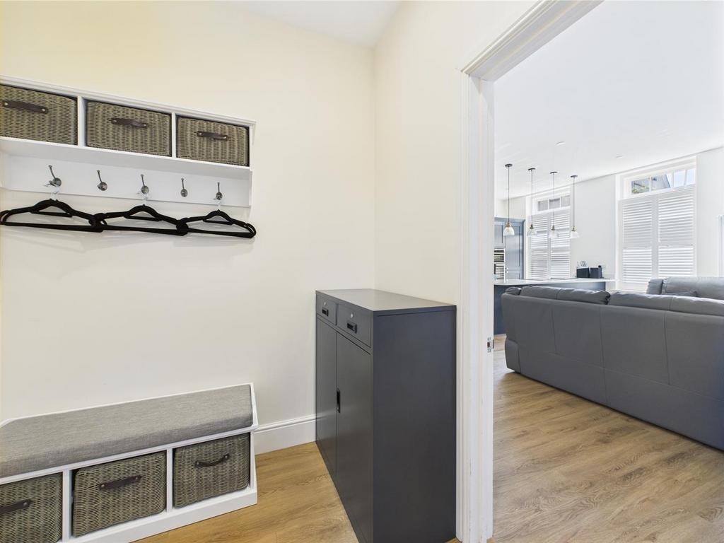 CAM04116 G0-PR0180-STILL015.jpg