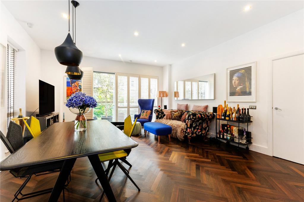 Reception/Kitchen