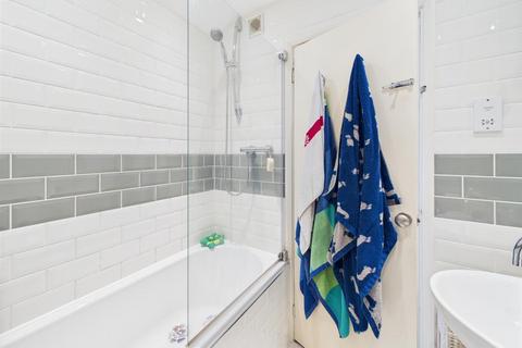 Flat 9, Barton Court Barton Road, Woolacombe, EX34 7BA