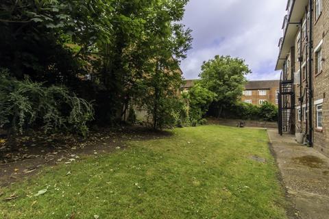 2 bedroom flat for sale, Horn Lane, Acton