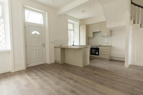 4 bedroom semi-detached house for sale, Ireland Bridge, Bingley, West Yorkshire, UK, BD16