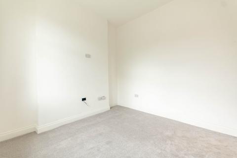 4 bedroom semi-detached house for sale, Ireland Bridge, Bingley, West Yorkshire, UK, BD16