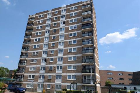 2 bedroom flat for sale, Elvet Avenue, Romford RM2