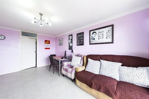 2 bedroom flat for sale, Elvet Avenue, Romford RM2