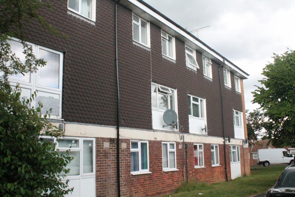 3 Bedroom Split Level Maisonette