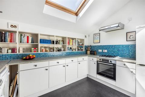 46 Bradshaw Close, London, SW19 8NL