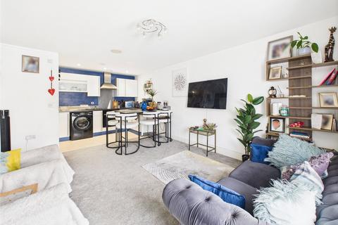 Flat 6, 6 Suffolk Drive, Gloucester, GL1 2AF