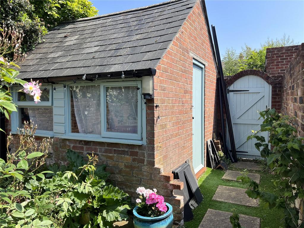 Outbuilding