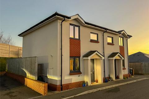 2 bedroom semi-detached house for sale