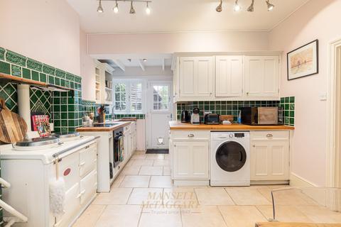 undefined, East Street, Crawley RH10