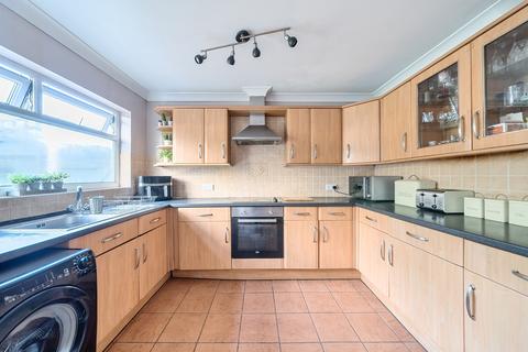 5 bedroom semi-detached house for sale, Leys Close, Harefield, Uxbridge