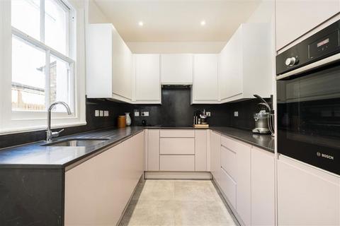 69 Inchmery Road, London, SE6 2NB