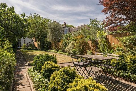 69 Inchmery Road, London, SE6 2NB