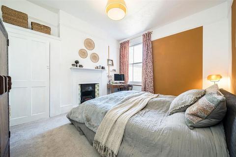 69 Inchmery Road, London, SE6 2NB