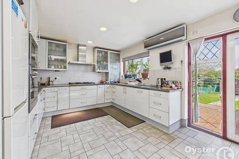 5 bedroom semi-detached house for sale, Shaftesbury Avenue, Kenton, HA3