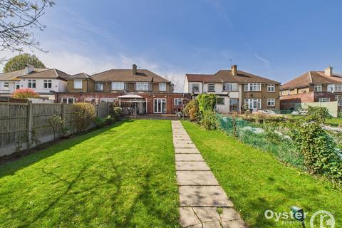 undefined, Shaftesbury Avenue, Kenton, HA3