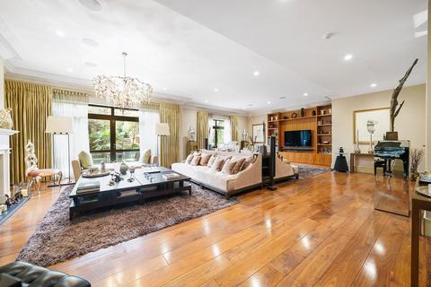 3 bedroom apartment to rent, The Bishops Avenue, London, N2