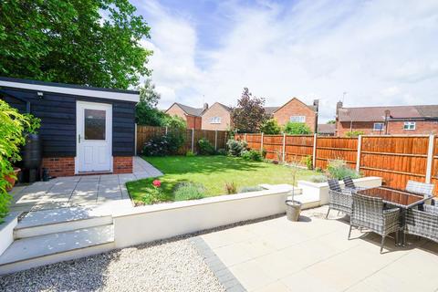 4 Weston Avenue, Leighton Buzzard, LU7 4QY