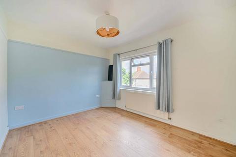 14 Buckingham Gardens, Thornton Heath, CR7 8AT