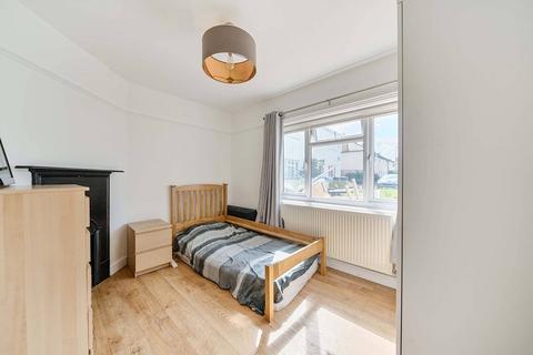 14 Buckingham Gardens, Thornton Heath, CR7 8AT