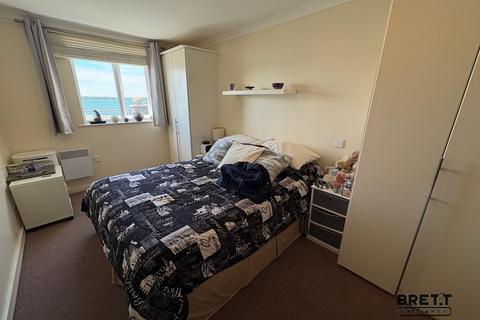 2 bedroom ground floor flat for sale, Smoke House Quay, Milford Haven, Pembrokeshire. SA73 3BD