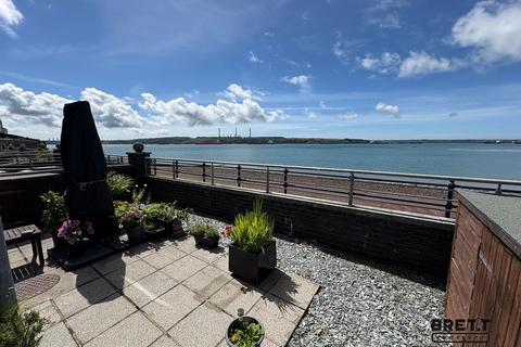 2 bedroom ground floor flat for sale, Smoke House Quay, Milford Haven, Pembrokeshire. SA73 3BD