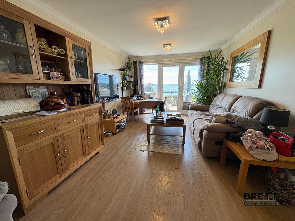 Living/Dining Room