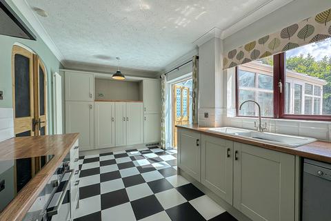 3 bedroom semi-detached house for sale, Camelot Close, Yazor Road, Hereford, HR4