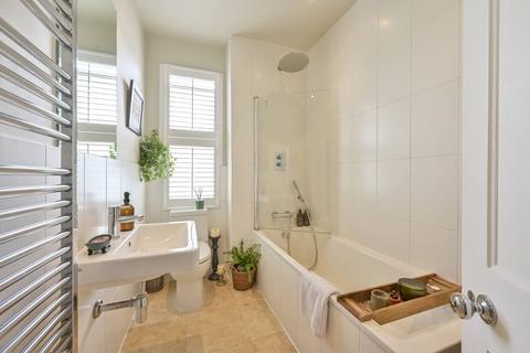 42 Carlton Park Avenue, London, SW20 8BL