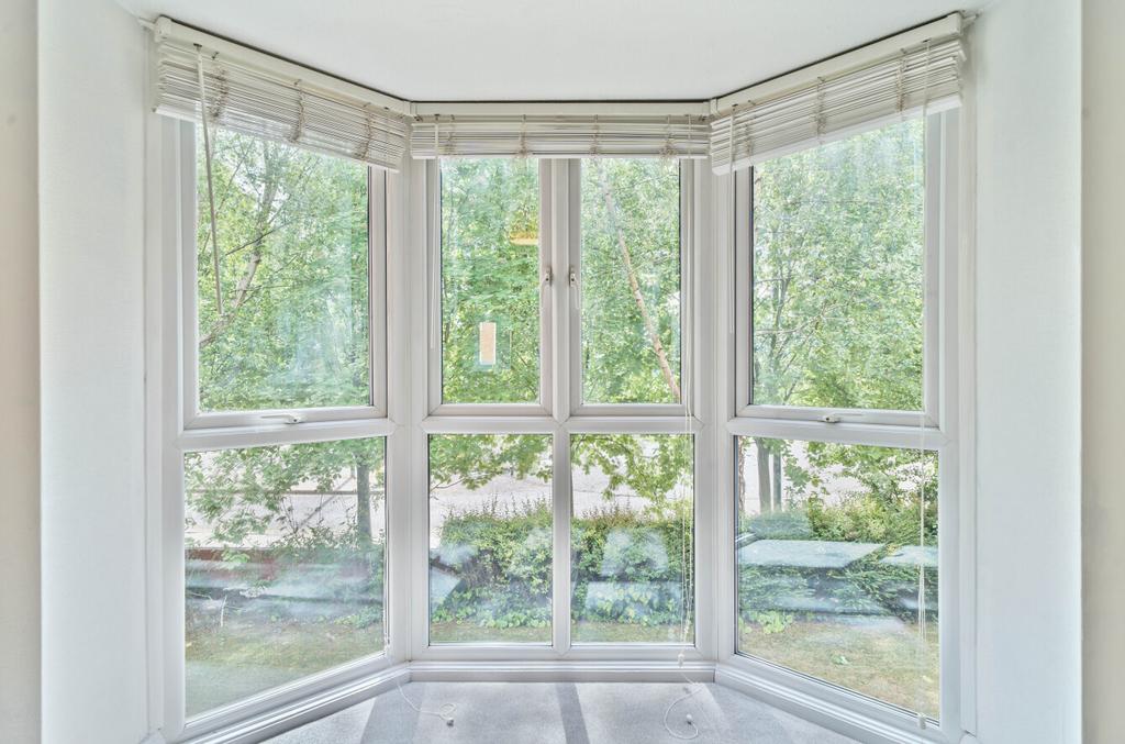 1301297 7 6830953...